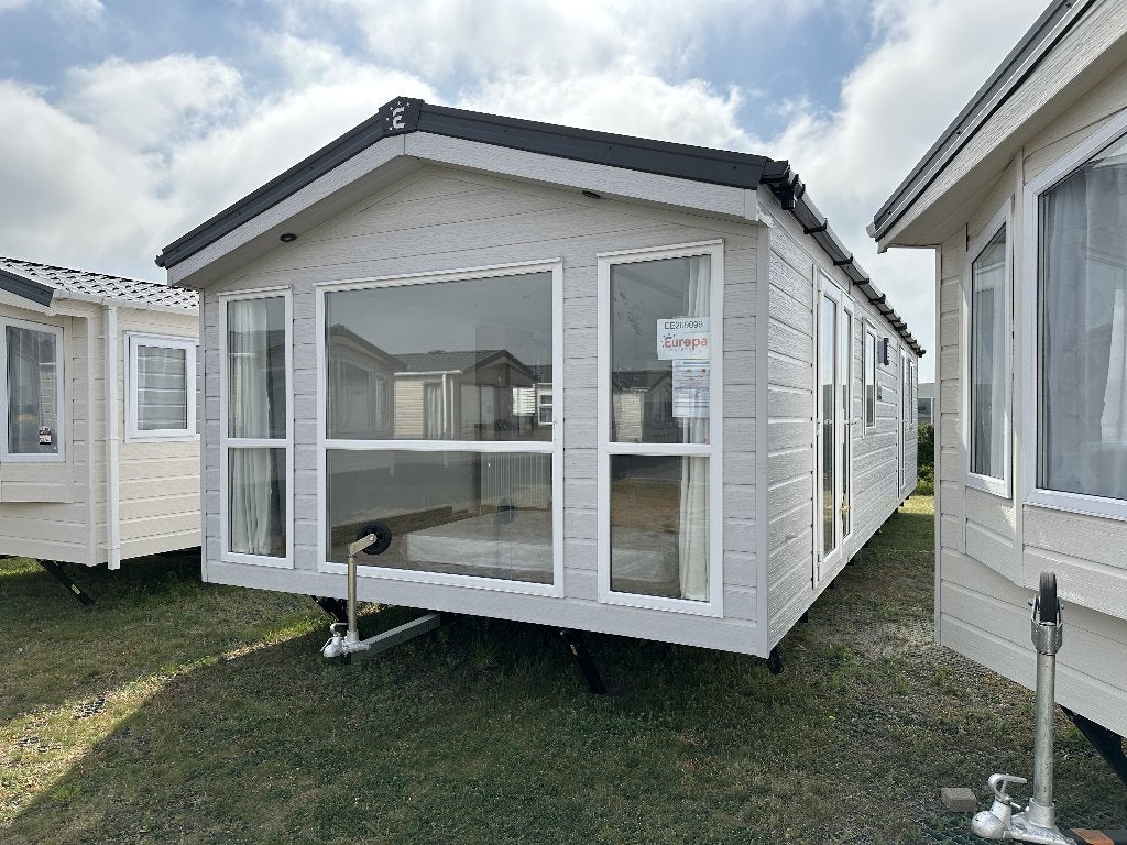 Retraite 900 x 370 cm — 2 chambres, Caravanes & Camping