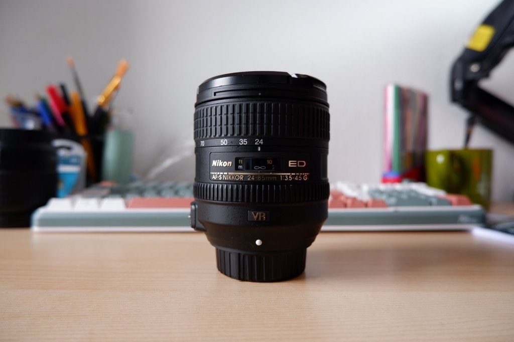 Nikon AF-S Nikkor 24-85 mm f/3.5-4.5G ED VR-objectief, 85 mm, Handmatige focus, Nikon, Zo goed als nieuw