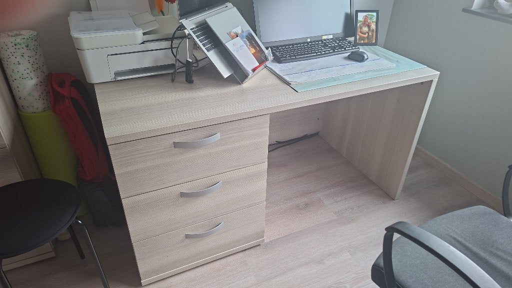 Bureau, Bureau d'écolier, Comme neuf, Enlèvement, 136 cm