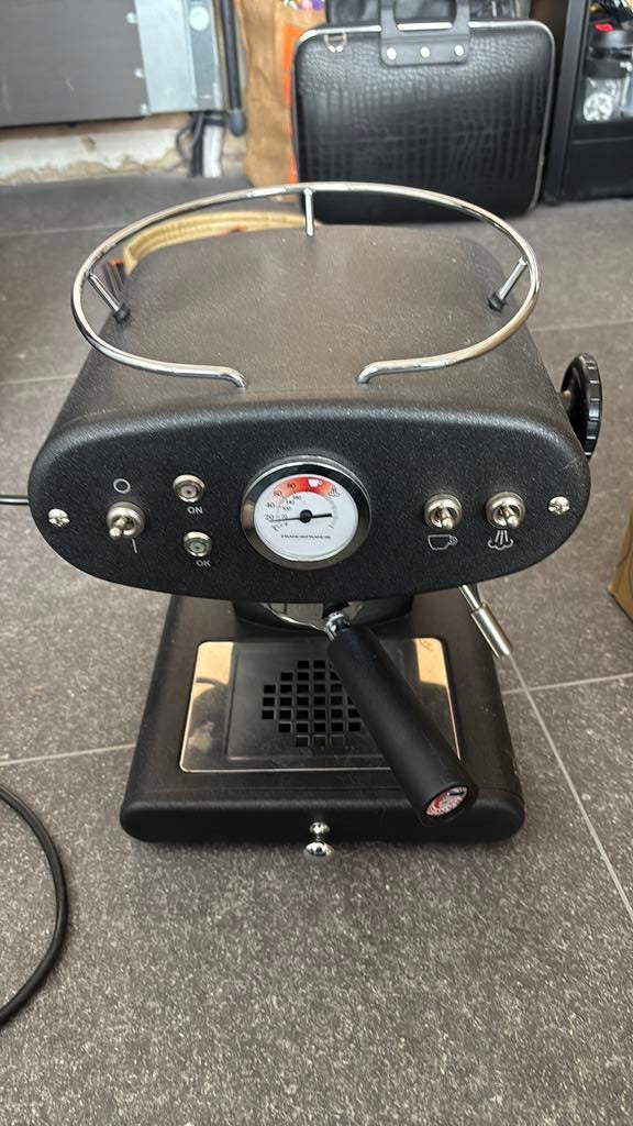 Illy espresso machine x1, Elektronische apparatuur, Ophalen, Gebruikt, Espresso apparaat