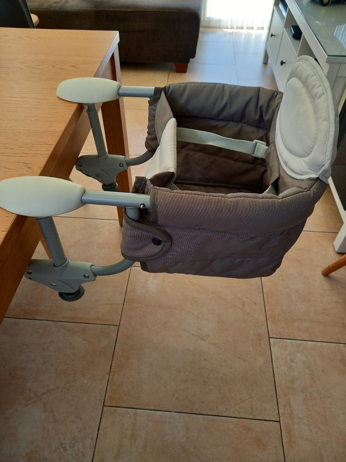 SIÈGE DE TABLE BÉBÉ CHICCO, Enfants & Bébés, Enlèvement, Utilisé, Chaise de table, Coulissant