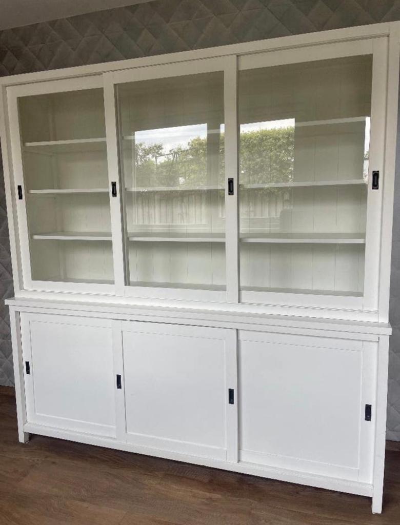 2 x mooie witte houten buffetkast servieskast, Enlèvement, Comme neuf