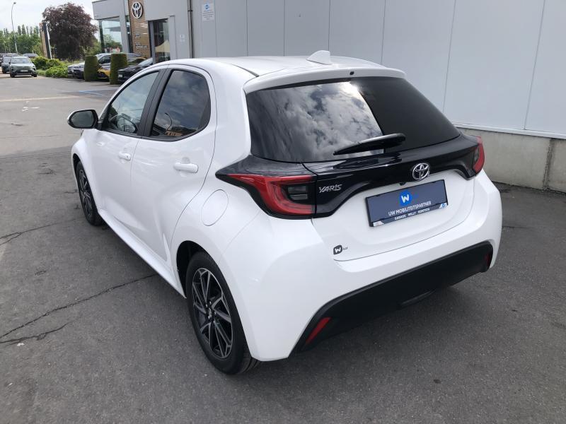 Toyota Yaris Iconic, Achat, https://public.car-pass.be/vhr/b54eaba4-5000-4930-8367-638fe6065677, Entreprise, 5 portes