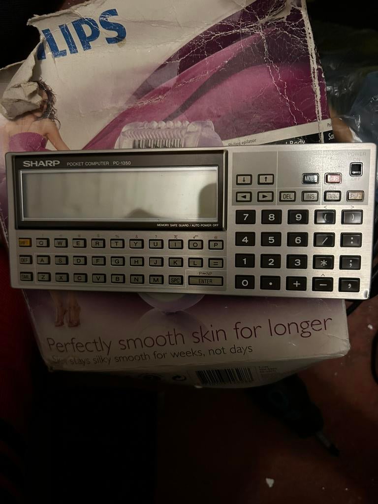 Sharp Mini computer PC 1350 of rekenmachine, Ophalen, Zo goed als nieuw