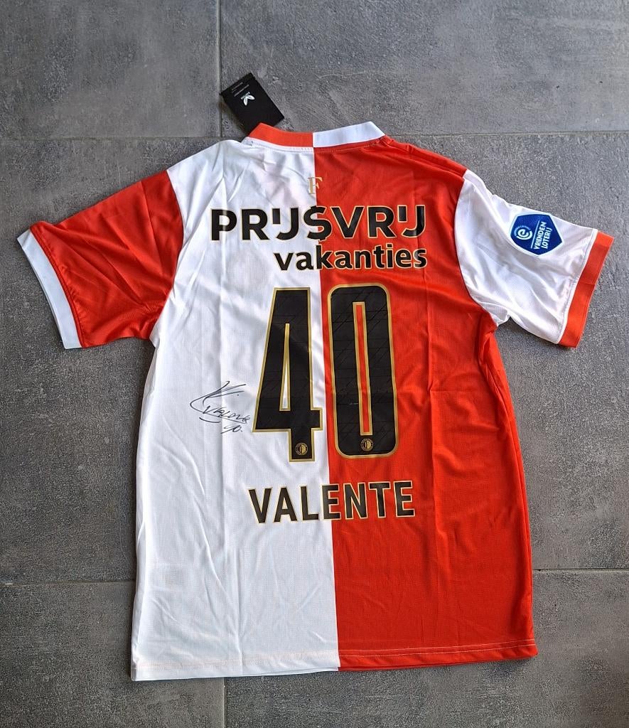 Shirt voetbaltrui met handtekening Luciano Valente Feyenoord, Verzamelen, Verzenden, Nieuw, Shirt