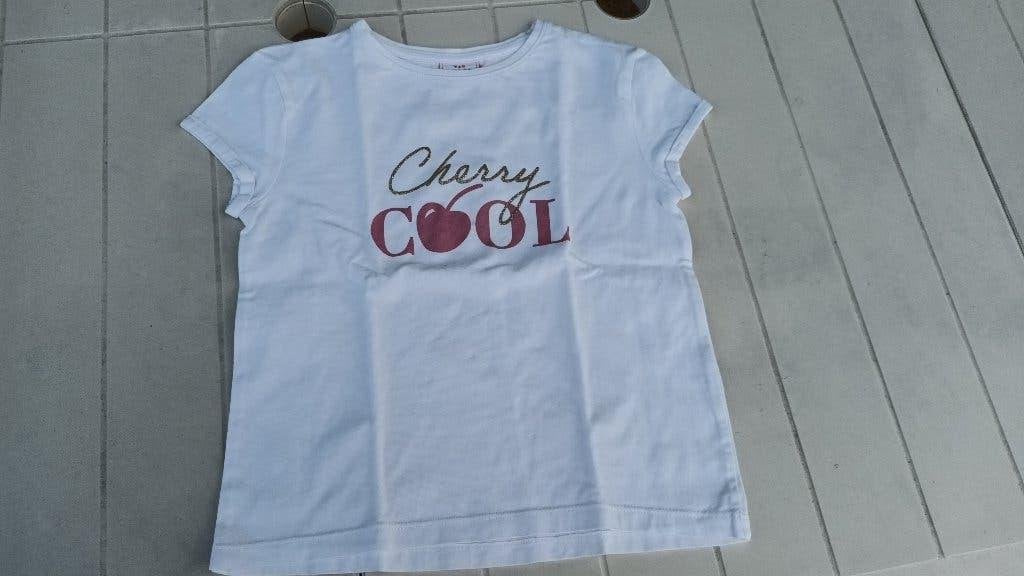 T-shirt - Maat 104, Gebruikt, Meisje, Tape à l´oeil - Tao, Ophalen of Verzenden
