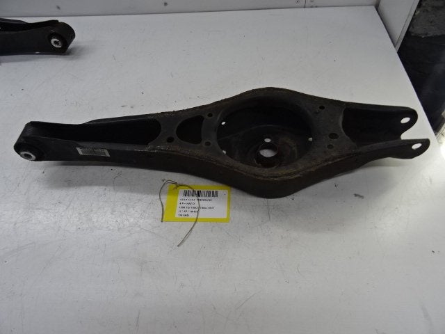 BRAS DE SUSPENSION ARRIÈRE DROIT Volkswagen Golf VI (5K1), Utilisé, Volkswagen