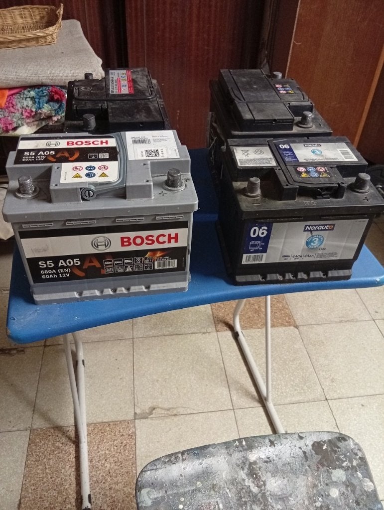 Gebruikte batterij te koop 64 ah en 44 ah, Auto-onderdelen, Gebruikt