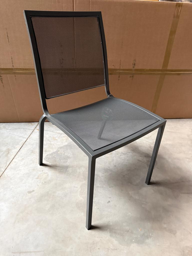 Twee tuinstoelen Emu in antraciet verkocht als duo, Ophalen of Verzenden, Zo goed als nieuw, Twee