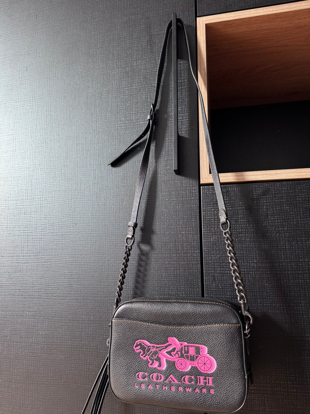 COACH REXY AND CARRIAGE CAMERA BAG/ Schoudertas, Ophalen of Verzenden, Zo goed als nieuw, Zwart, Overige merken