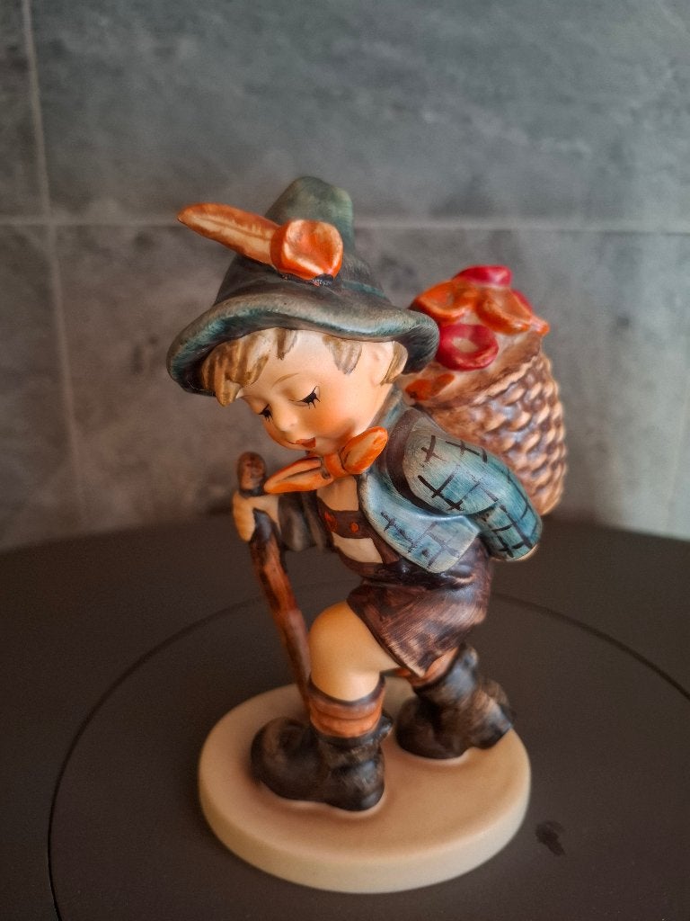 Goebel/Hummel 381 "FLOWER VENDOR", Ophalen, Zo goed als nieuw, Hummel
