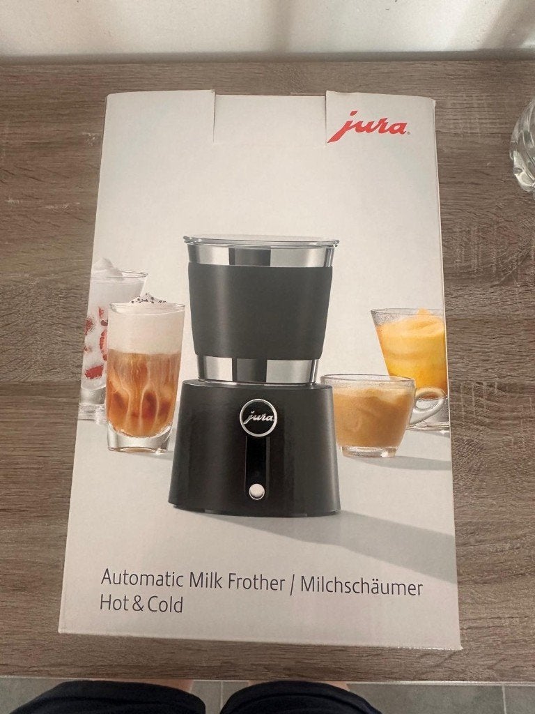 JURA auto Melkopschuimer Hot & Cold + GRATIS lepelweegschaal, Ophalen, Nieuw, Elektrische melkopschuimer