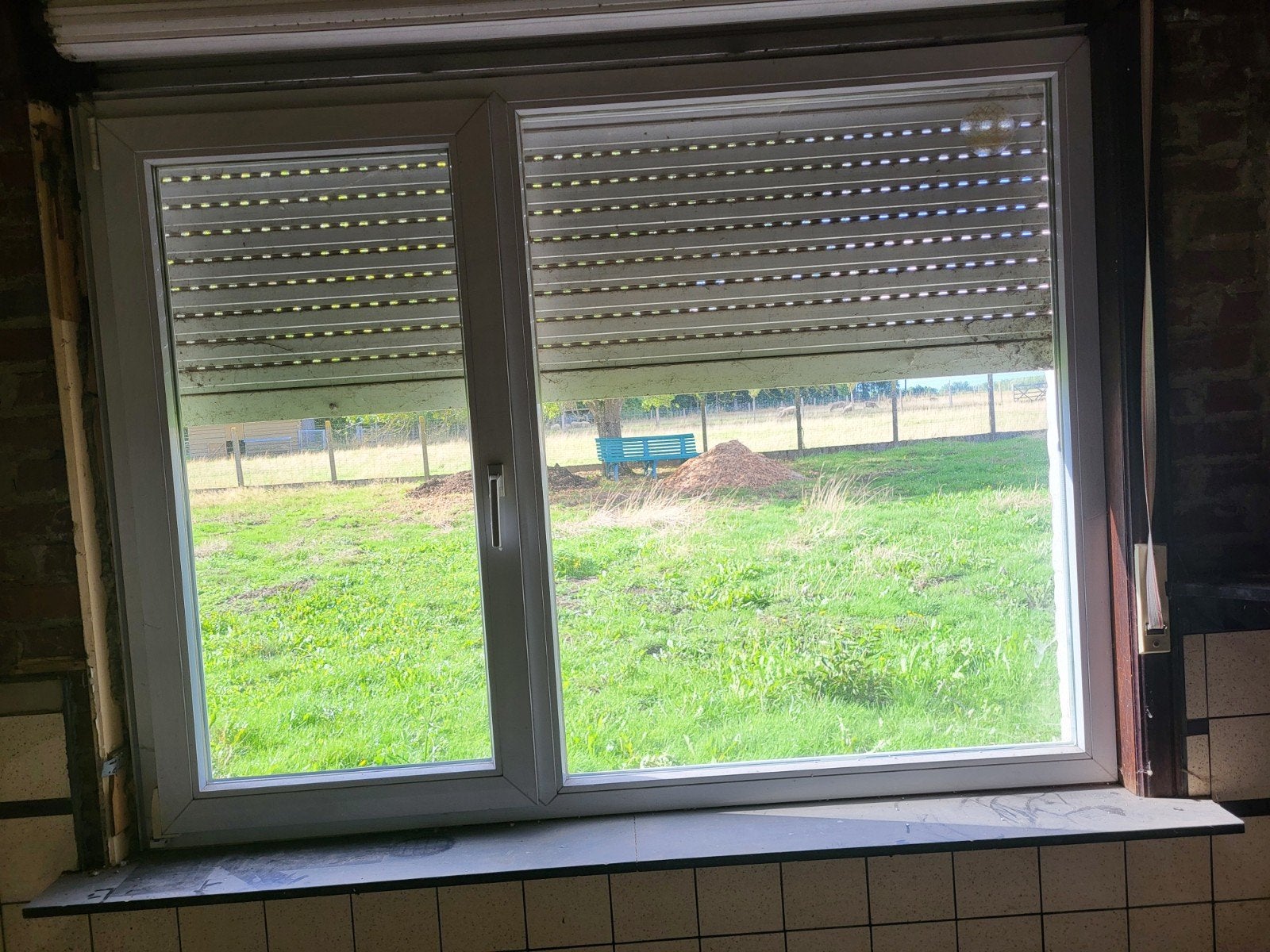 2 Witte PVC ramen met dubbel glas, Doe-het-zelf en Bouw, Ophalen