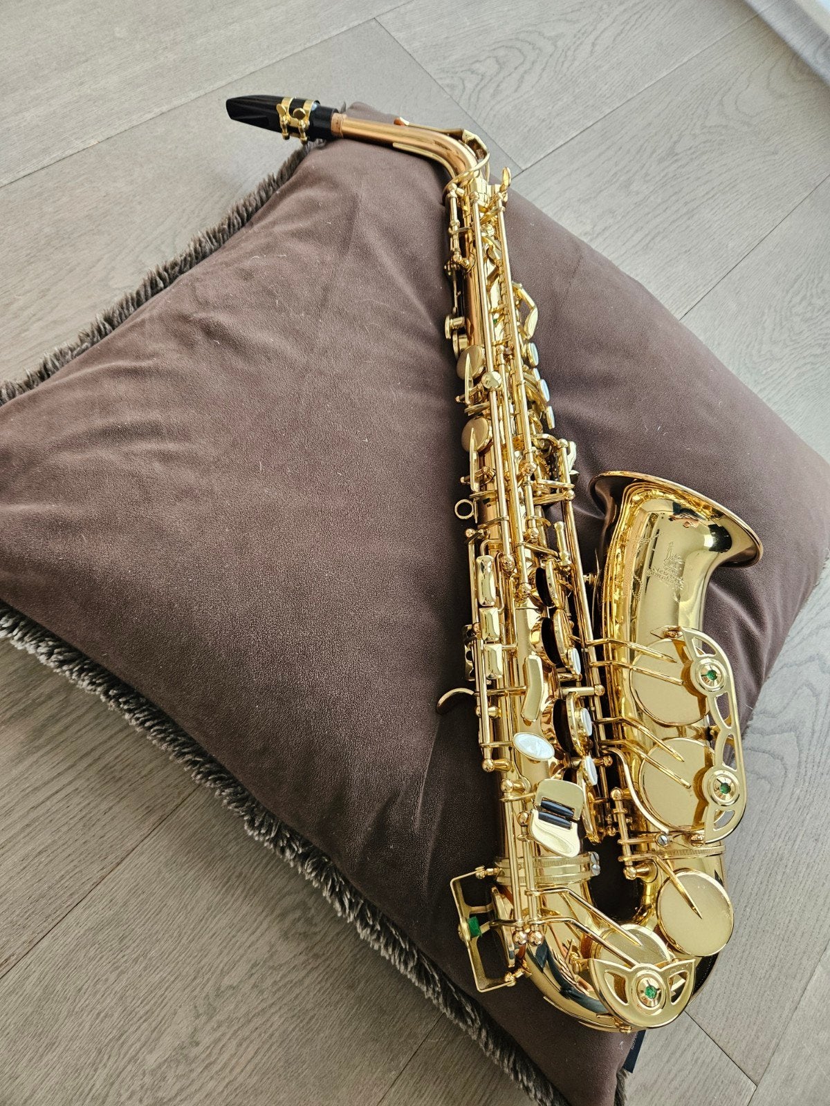 New York symphonic alt saxofoon als nieuw, Ophalen