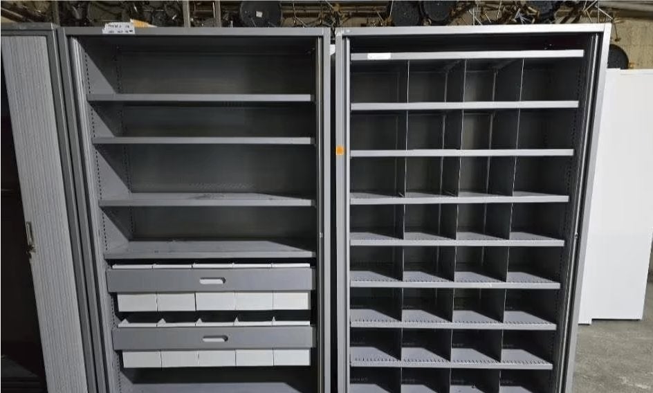 Armoire métallique avec tiroirs et bac de rangement, Enlèvement ou Envoi, Comme neuf