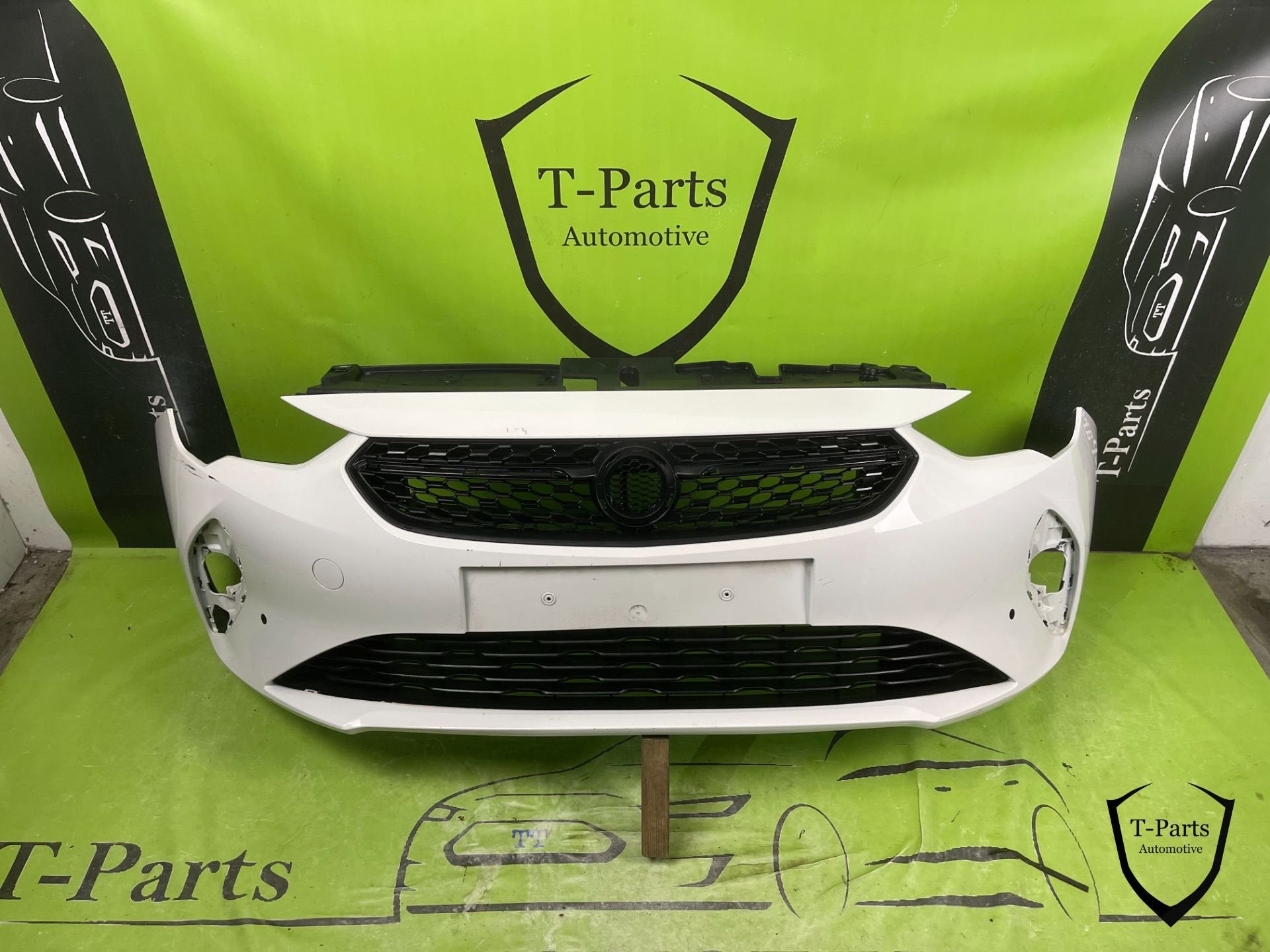Pare-chocs avant Opel Corsa F avec 4 capteurs de stationneme, Info@fabrikant.eu, Fabrikant BV, Pare-chocs, Fabrikantstraat 1
1000 AA  Amsterdam, NL