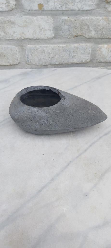 Bloempot voor op grafsteen, Ophalen