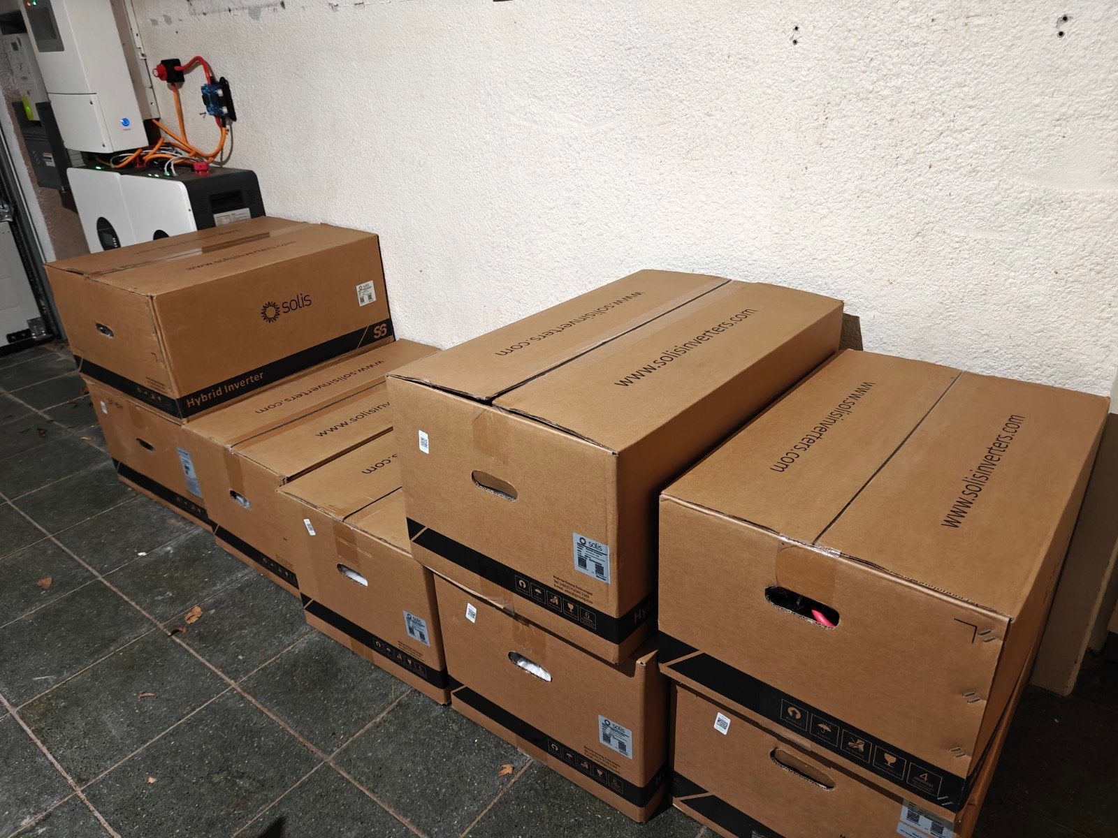 Solis Hybride omvormers, Doe-het-zelf en Bouw, Ophalen of Verzenden, Nieuw, Compleet systeem, 200 wattpiek of meer