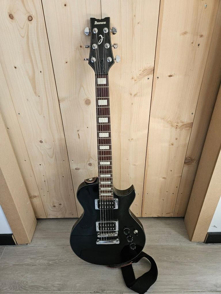 Ibanez ART100 elektrische gitaar (2011, Les Paul model), Muziek en Instrumenten, Ophalen, Gebruikt, Solid body, Ibanez