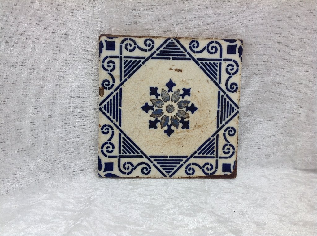 Tegel met blauw bloemmotief V&B Septfontaines Luxembourg, Antiek en Kunst, Ophalen of Verzenden
