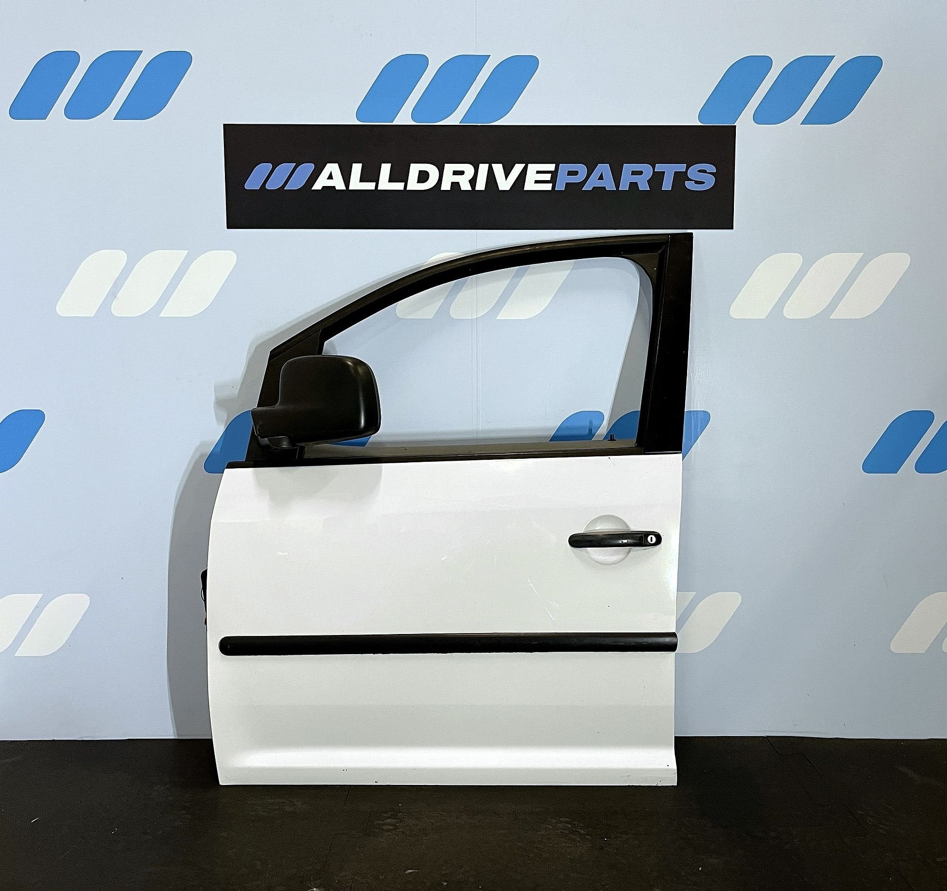 Voorportier links VW Caddy gebroken wit R902 2K0831056B
