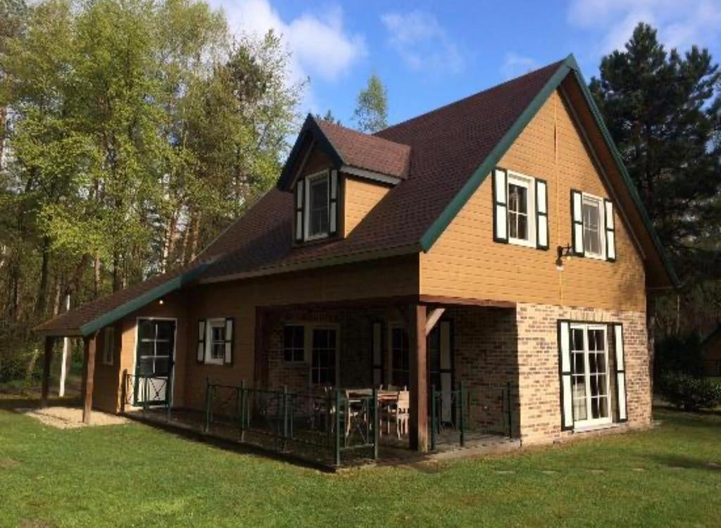 Zeer ruim vakantiehuis te midden Limburg, Immo, Buitenverblijven te koop
