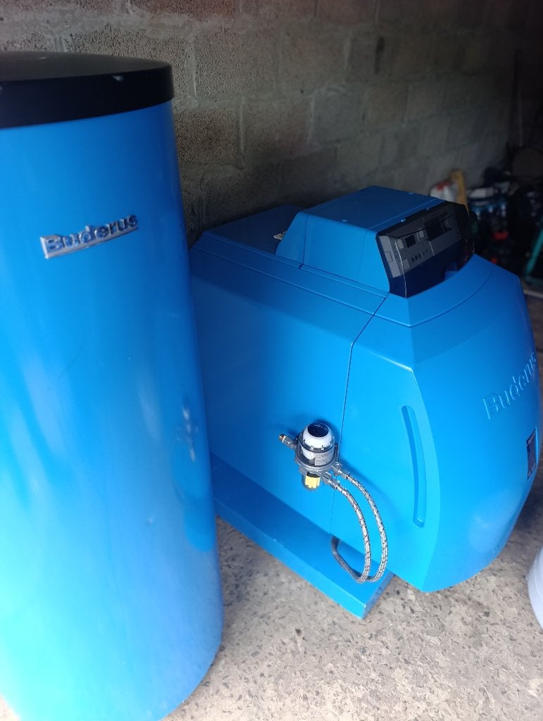 Buderus G125 Mazout flamme bleue, Bricolage & Construction, Enlèvement, Comme neuf, Radiateur