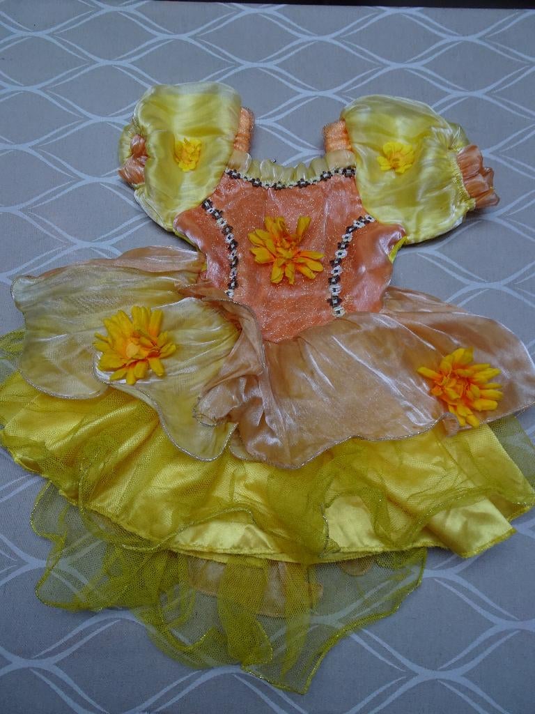 robe elfe jaune - taille 116, Enlèvement ou Envoi, Comme neuf, 110 à 116, Fille