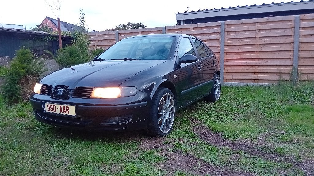 Seat Leon 1M 1.9 TDI Last Edition (2006) – Zwart Metallic, Autos, Achat, Particulier, Tissu, 74 kW