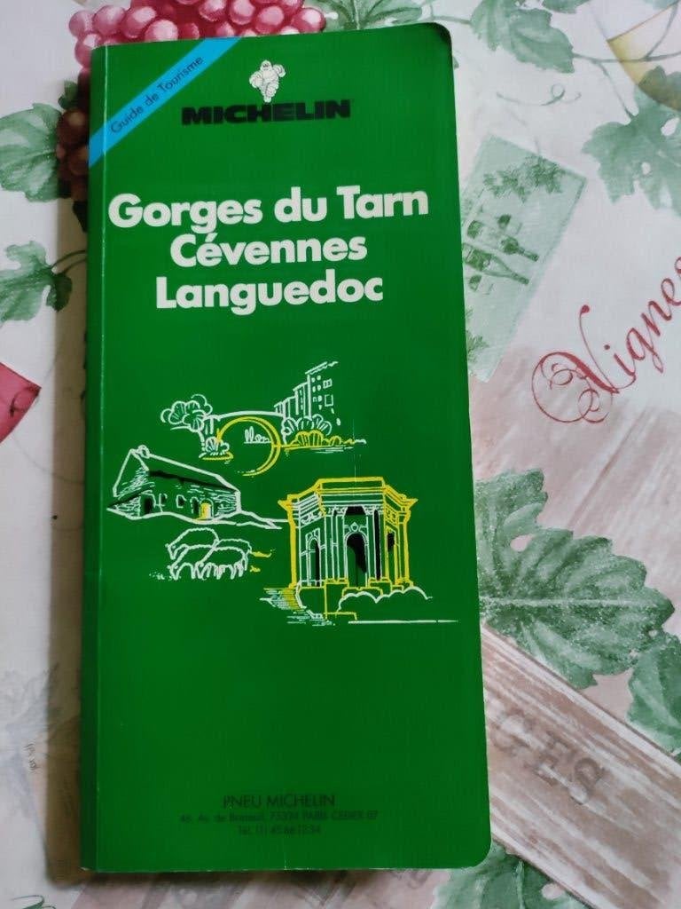 Ancien guide Les Gorges du Tarn, Guide ou Livre de voyage, Michelin, Comme neuf, Enlèvement