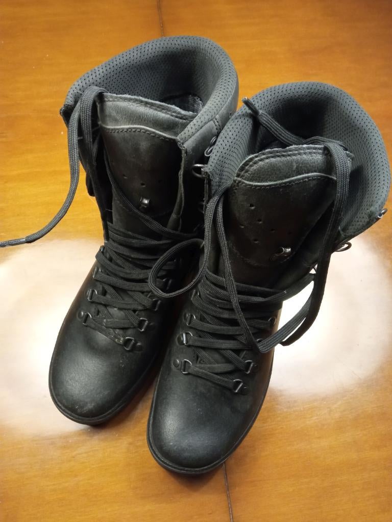 Militaria Armée Française Chaussures de Combat 40, Envoi, Armée de terre, Vêtements ou Chaussures