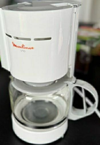Moulinex Uno wit koffiezetapparaat., Ophalen, 10 kopjes of meer, Koffiemachine, Gemalen koffie