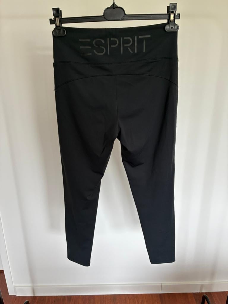 Sportbroek Esprit, Kleding | Dames, Leggings, Maillots en Panty's, Ophalen of Verzenden, Zo goed als nieuw