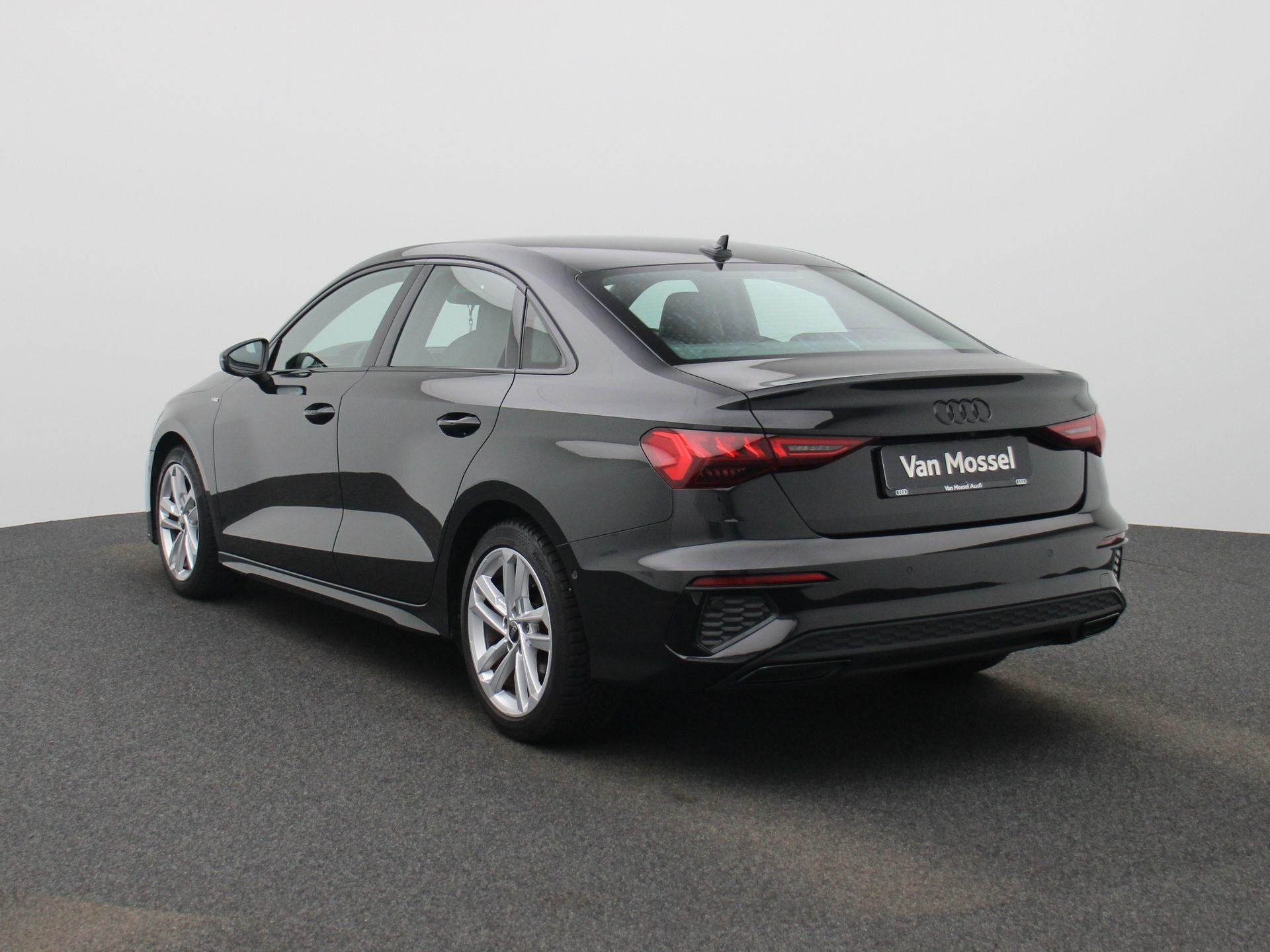 Audi A3 Berline 1.0 TFSi 30 81kW S tronic S line BE, Autos, 1360 kg, Achat, Entreprise, Carnet d'entretien