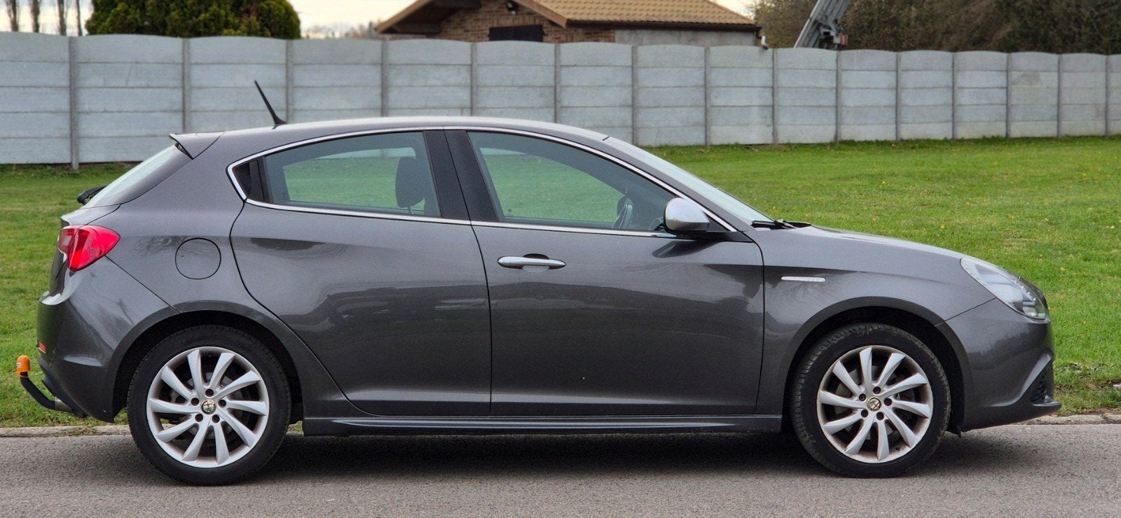 Alfa Romeo giulietta 20jtd 103kw 138mkm clima 5500€, Euro 5, Boîte manuelle, 5 portes, Particulier