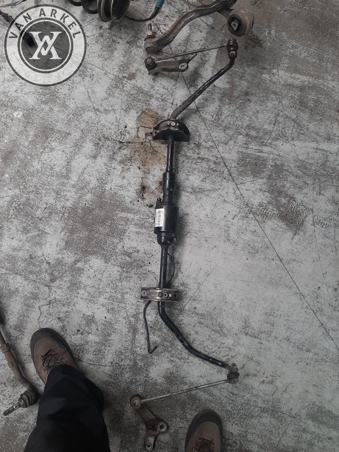 BMW E60 E61 E63 E64 Front Active Stabilizer Bar 6760165 6780, -, Utilisé, -, Enlèvement ou Envoi