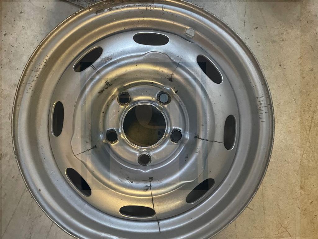 Velg staal 4 x15 inch Amazon+PV544+Duett Volvo onderdeel 670, Auto-onderdelen, Overige Auto-onderdelen, Gebruikt, Ophalen of Verzenden