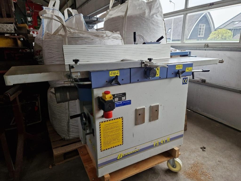 ALS NIEUW BERNARDO FS 41 N VLAKVANDIKTEBANK OP 380 VOLT, Ophalen, Zo goed als nieuw