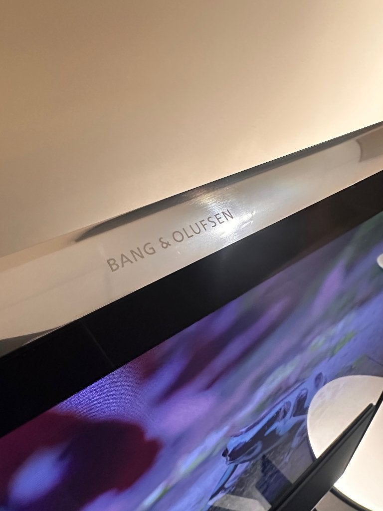 Bang & Olufsen Beovision 10-40 met motor voet - B&O, Audio, Tv en Foto, Ophalen, Info@bang-olufsen.dk, Zo goed als nieuw, Bang & Olufsen Alle 1 / DK-7600 Struer / Denmark