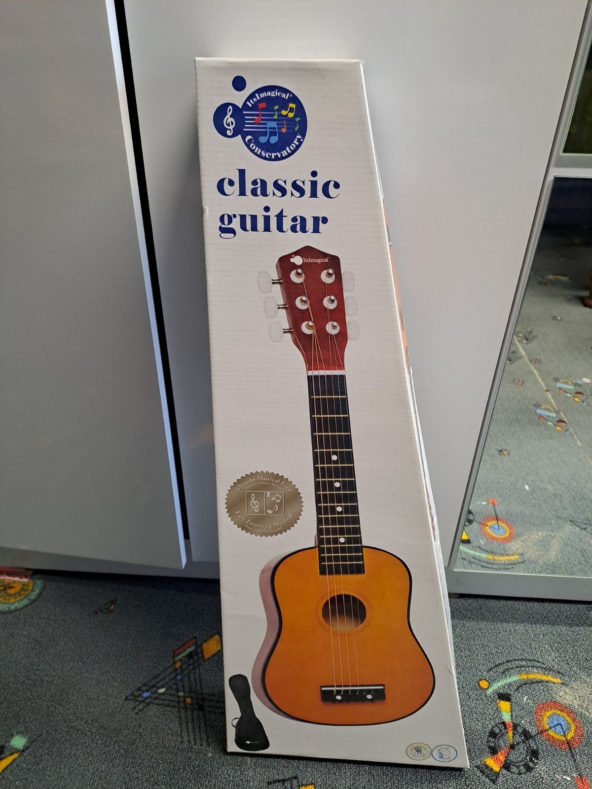 Kinderguitaar, Ophalen