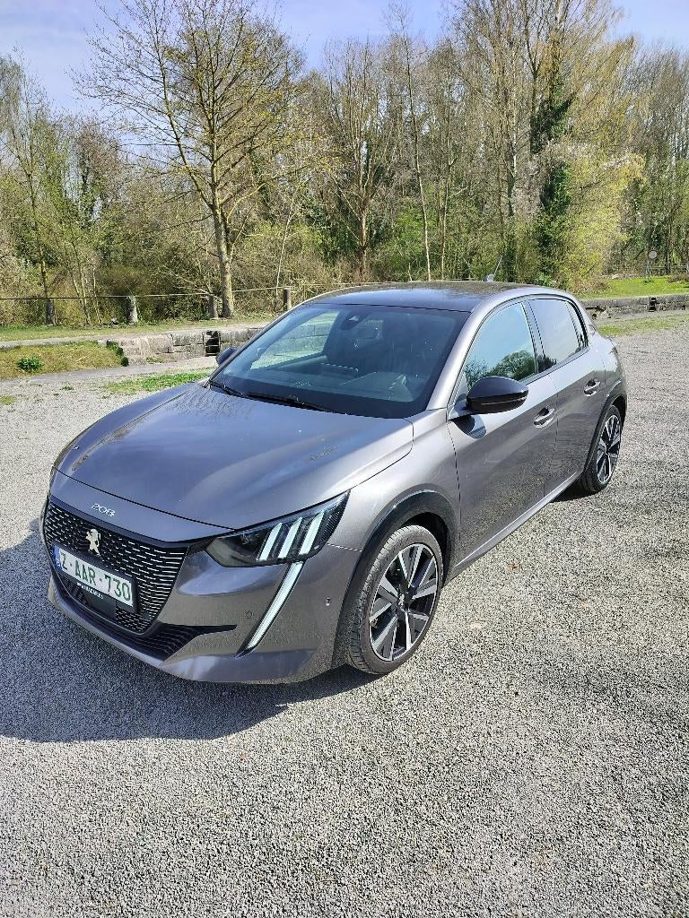 Peugeot 208 GT LINE, Auto's, Bedrijf, 5 deurs, 74 kW, https://public.car-pass.be/vhr/c2250a26-b36f-400c-a981-6c37f99303b7