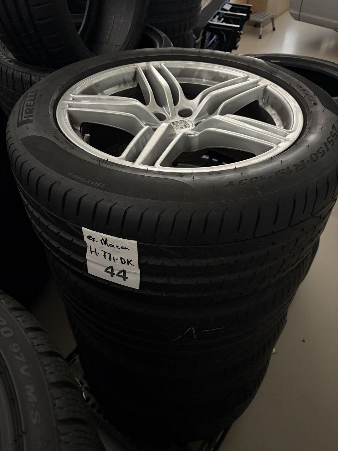 S 4x originele Porsche Macan velgen + Pirelli zomerbanden 25, Pneus et Jantes, 255 mm, -, Pneus été