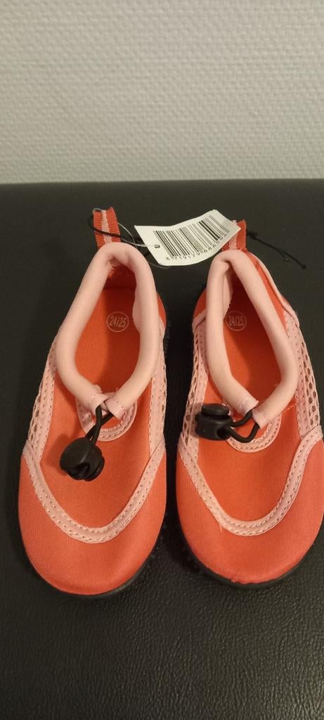 Chaussure aquatique nouvelle, pointure 24/25, Ophalen