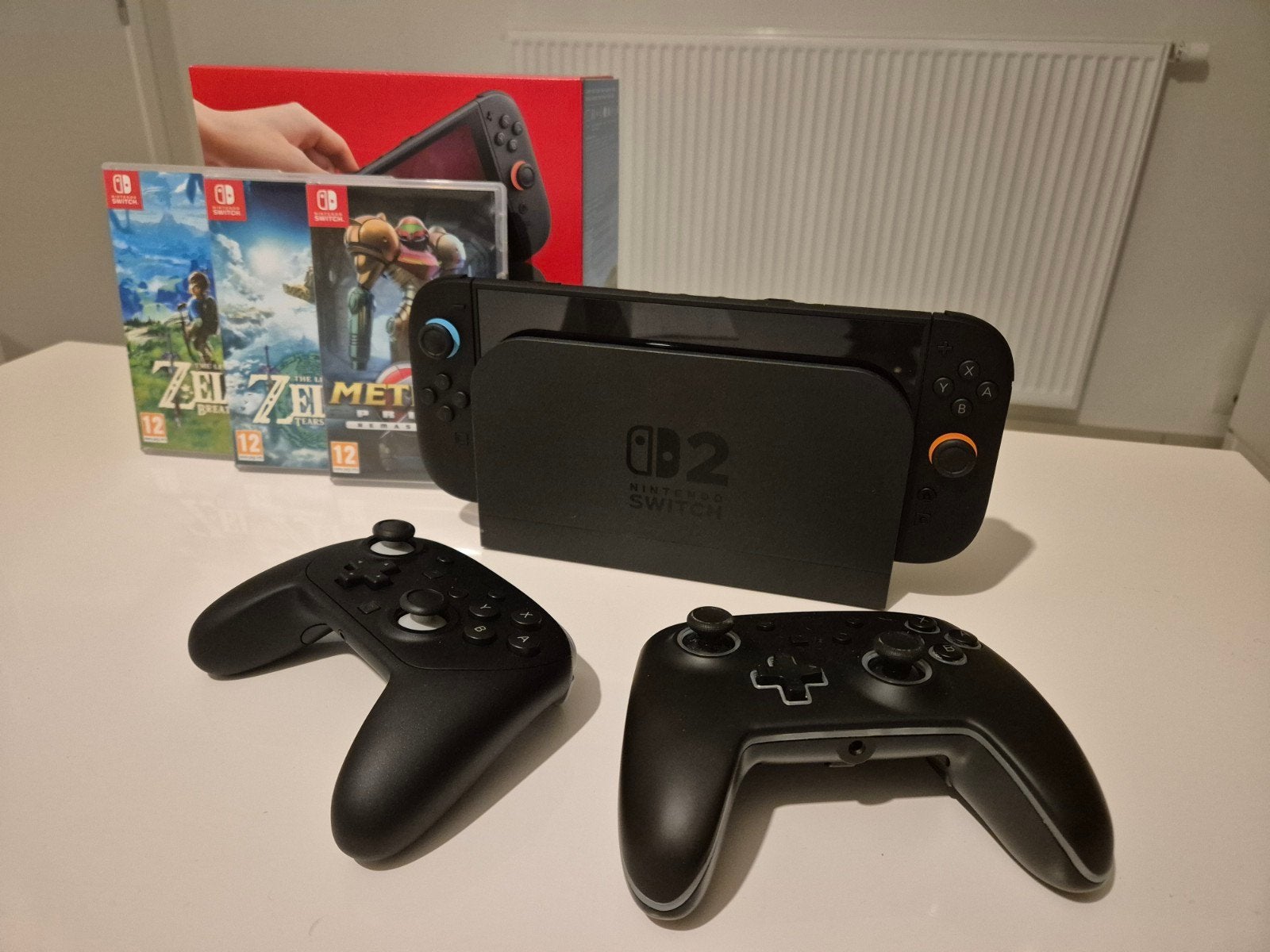 Switch 2 met pro controller en normale controller, Games en Spelcomputers, Ophalen, Gebruikt, Switch
