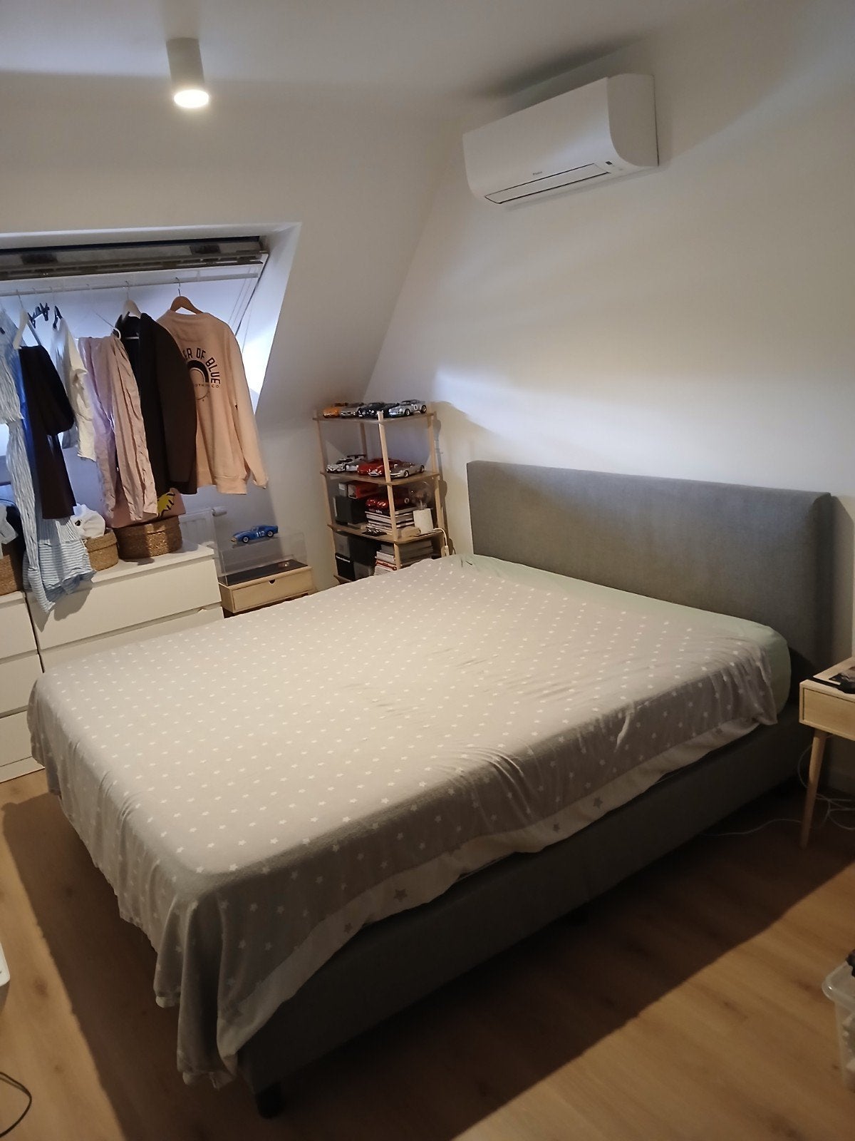 Boxspring 180x200 zonder matras in goede staat, Huis en Inrichting, Ophalen