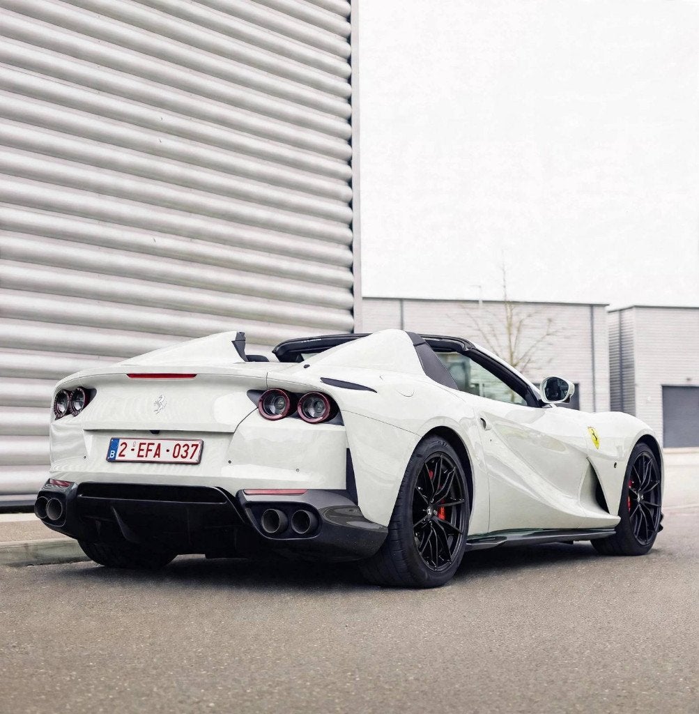 Ferrari 812 GTS 2023, Autos, Cuir et Alcantara, Achat, 2 places, Noir