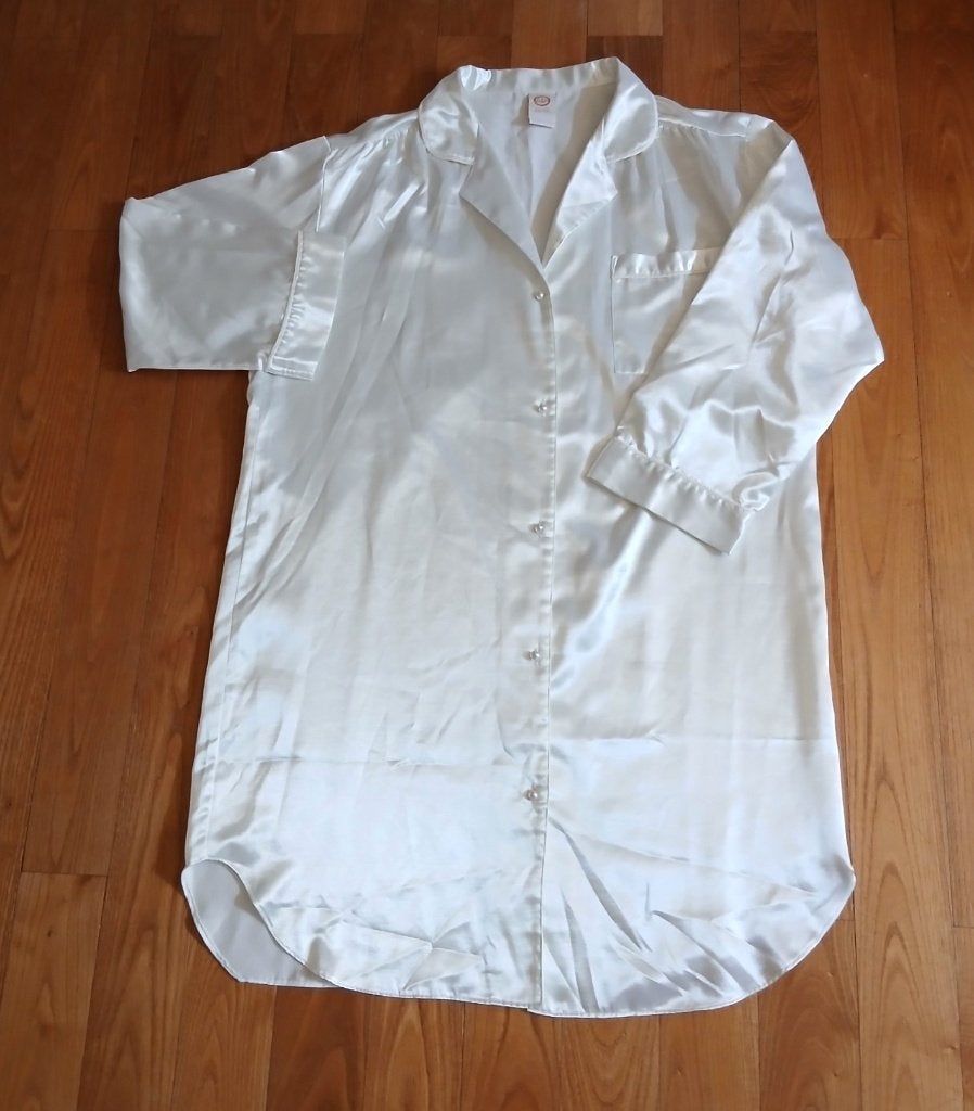Chemise de nuit /  Peignoir blanc satiné Esbello (C & A), Ophalen, Wit, Nachtkleding