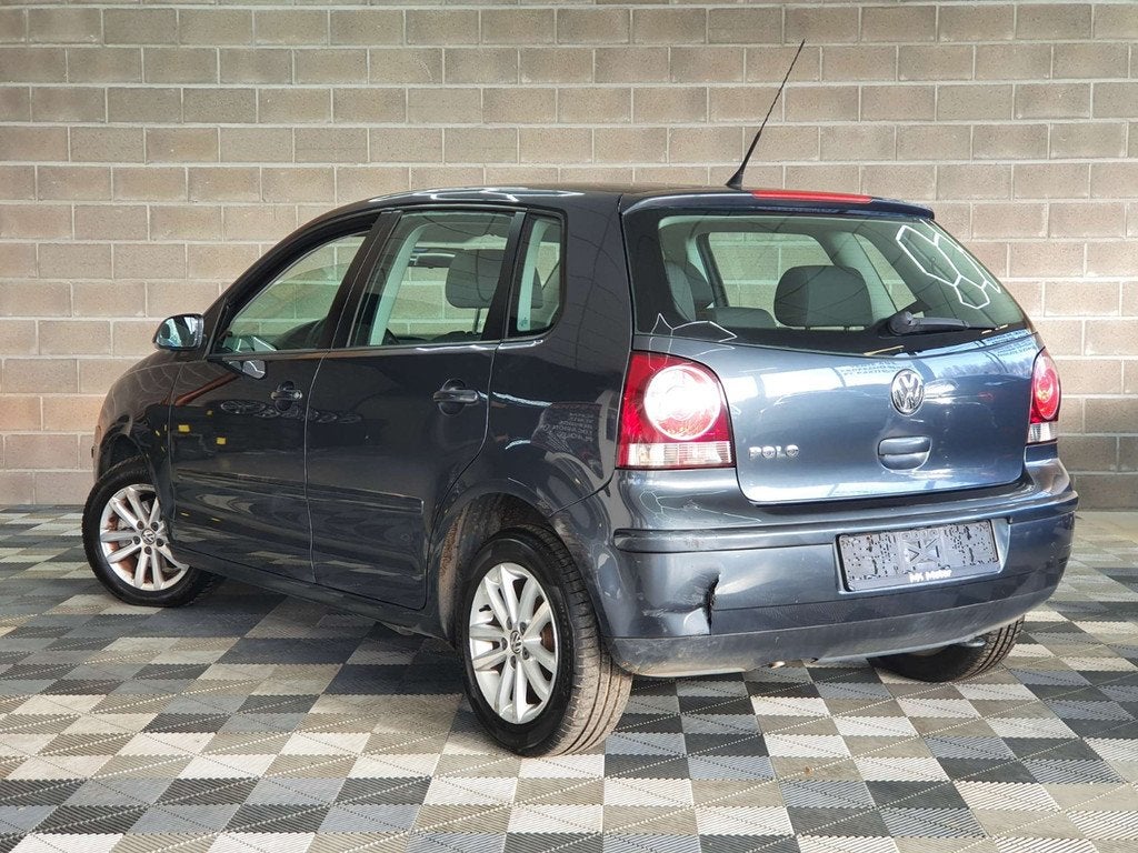Volkswagen Polo 1.2 ESSENCE 60CV - 5 PORTES - CLIM - BLU, Voorwielaandrijving, Stof, Gebruikt, 1198 cc