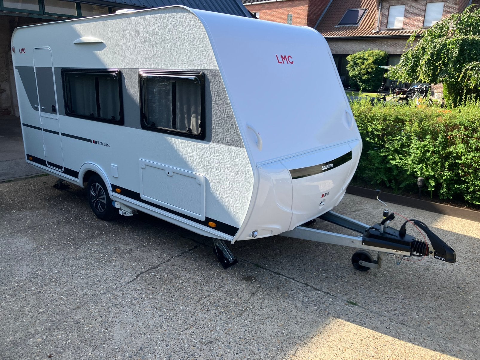 Lmc sassino 430D, Caravanes & Camping, Caravanes, Particulier, jusqu'à 3, 750 - 1000 kg, Siège de train, LMC et Münsterland, 6 à 7 mètres