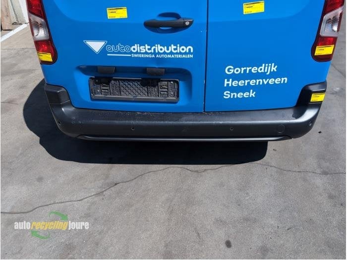 Achterbumper van een Peugeot Partner, Auto-onderdelen, Gebruikt, -, -, Bumper